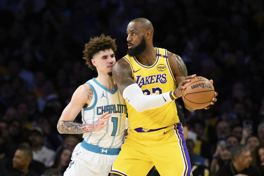 战术严谨的 战术严谨的