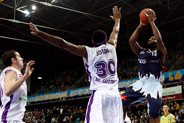 韩鹏飞此前 韩鹏飞此前